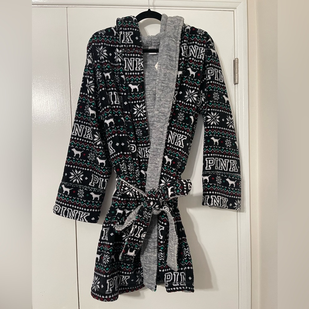 NWT Victorias Secret PINK Plush Robe